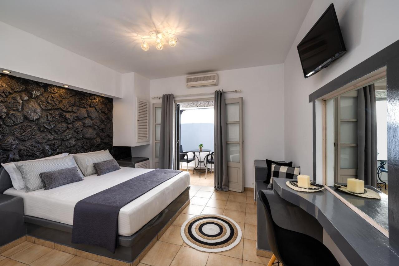 Plastiras Rooms Fira (Santorini) Exterior foto
